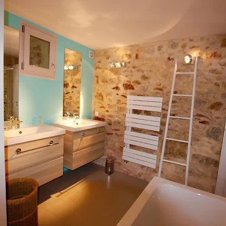 Les Maisons D'en Bas, Piscine Et Jaccuzi Saint-Remy (Aveyron)