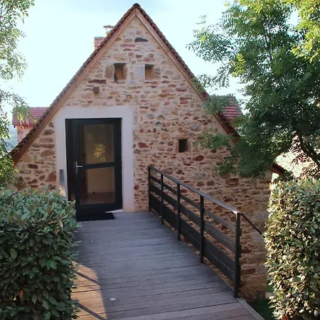 Les Maisons D'en Bas, Piscine Et Jaccuzi Casa vacanze *